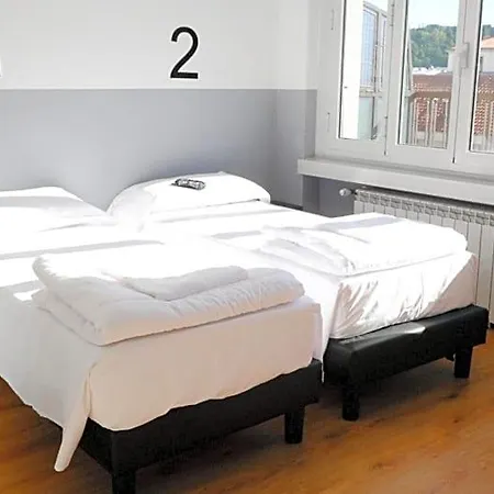 Hotello Hotel